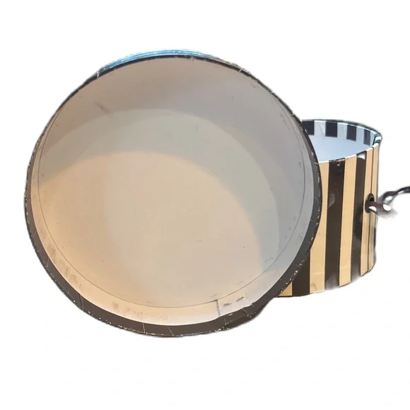 Henri Bendel Brown and Cream Striped Hat Box - Picture 6 of 12